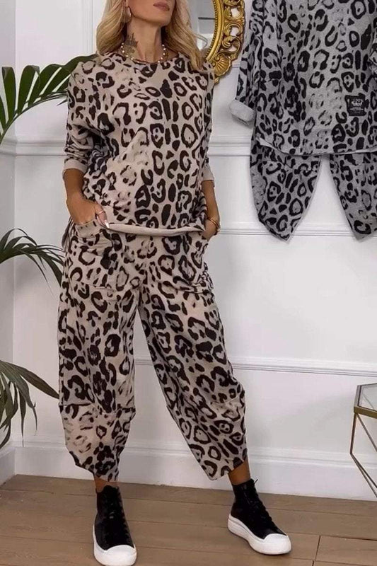 Women's Casual Round Neck Leopard Printed Two Piece Suit