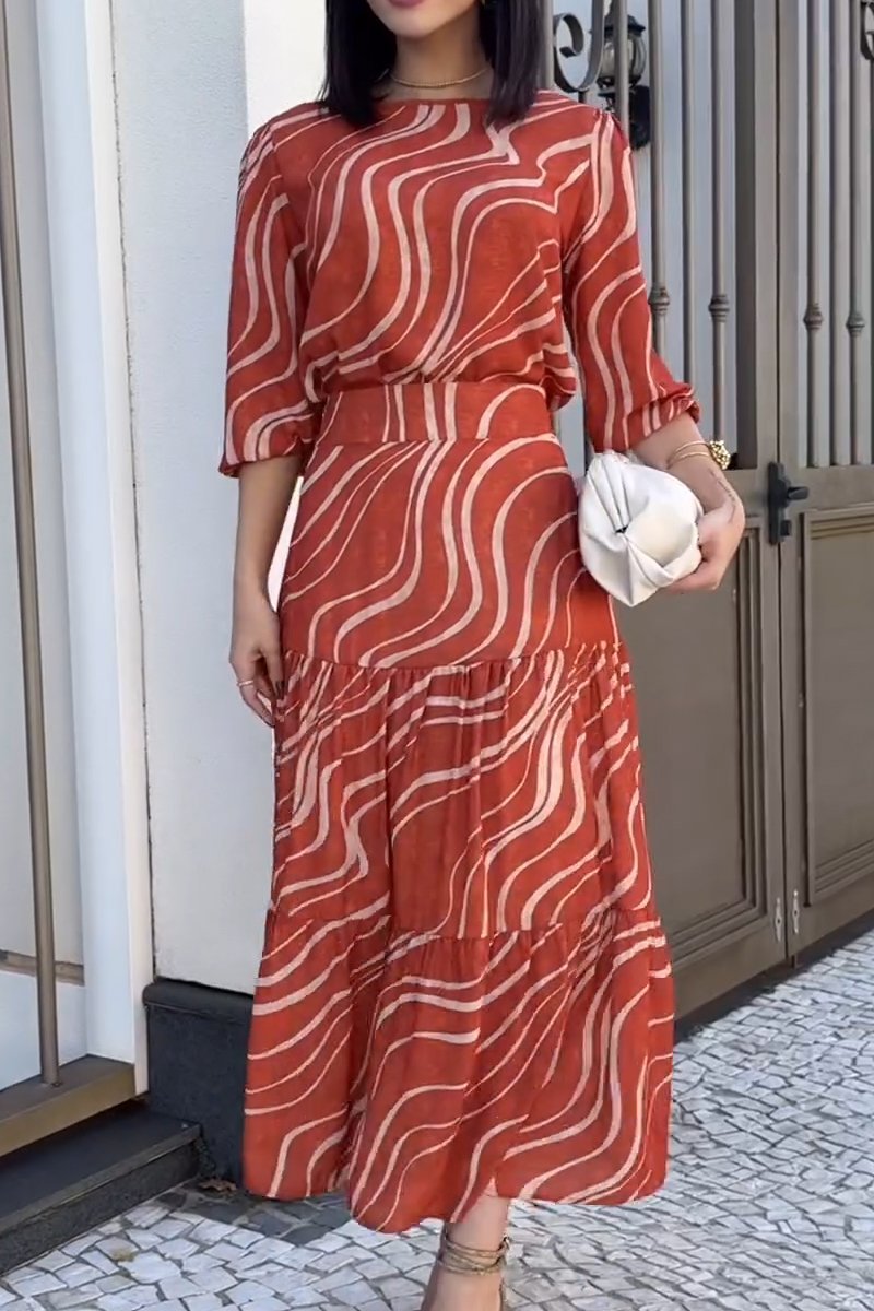 Elegant line print dress